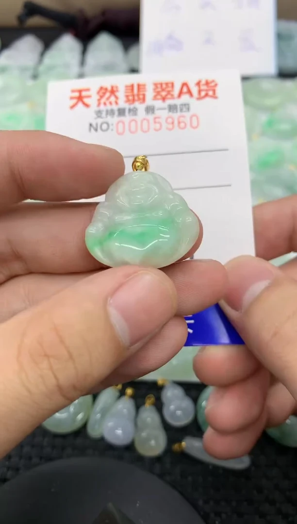 【闪购商品】翡翠颈饰未镶嵌111111111111
