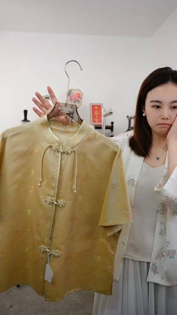 织绣花**妈不退换孤品   桑蚕丝罗衣