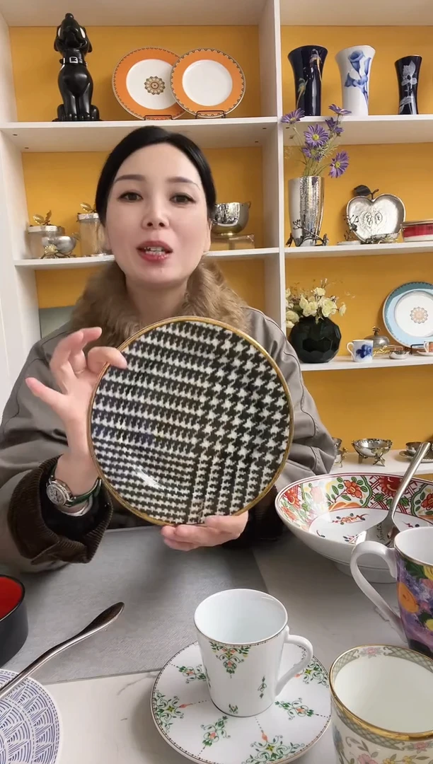 福利款 千鸟格 盘子 2支