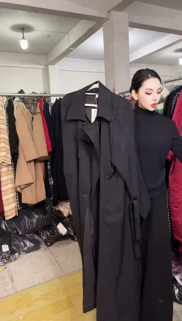 935闪购外套外披马甲打底裤子