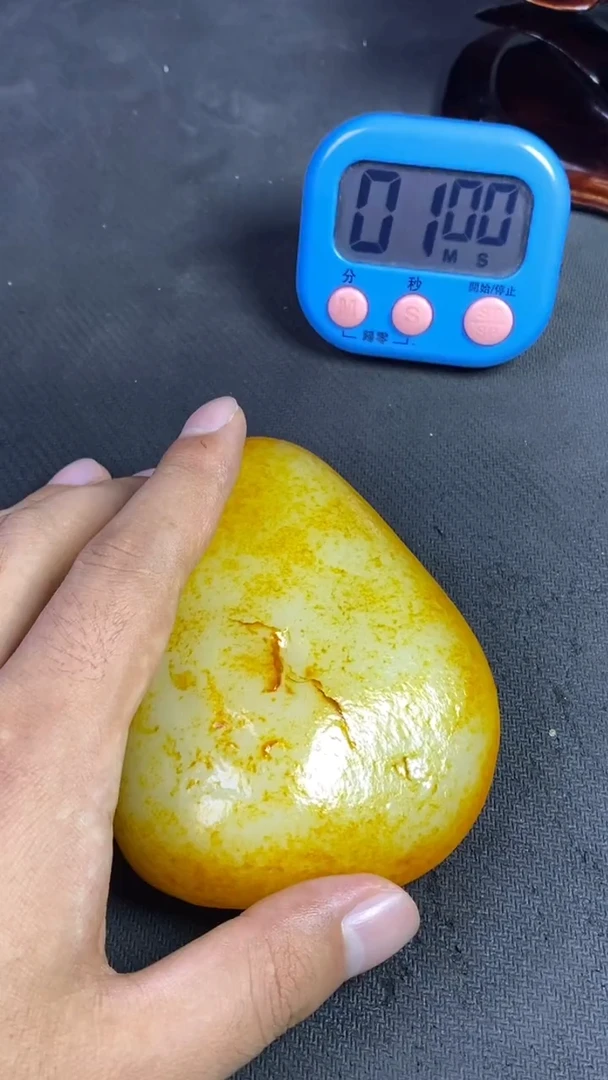 未镶嵌和田玉把件刘***…和田玉