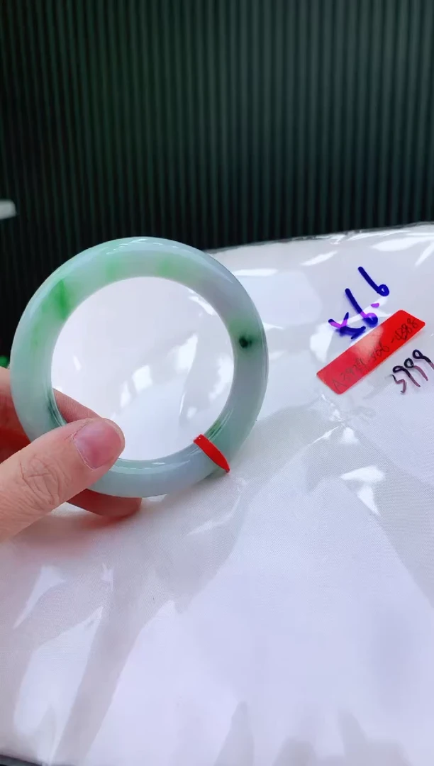 未镶嵌手镯翡翠56+