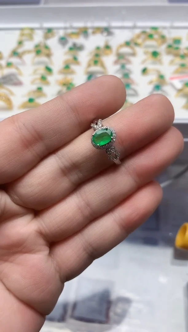 【闪购商品】祖母绿戒指银S925镶嵌........