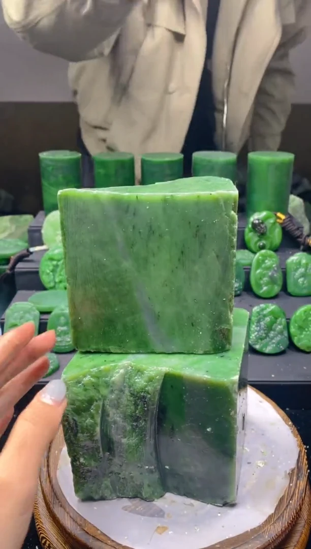 未镶嵌和田玉珠宝半成品1