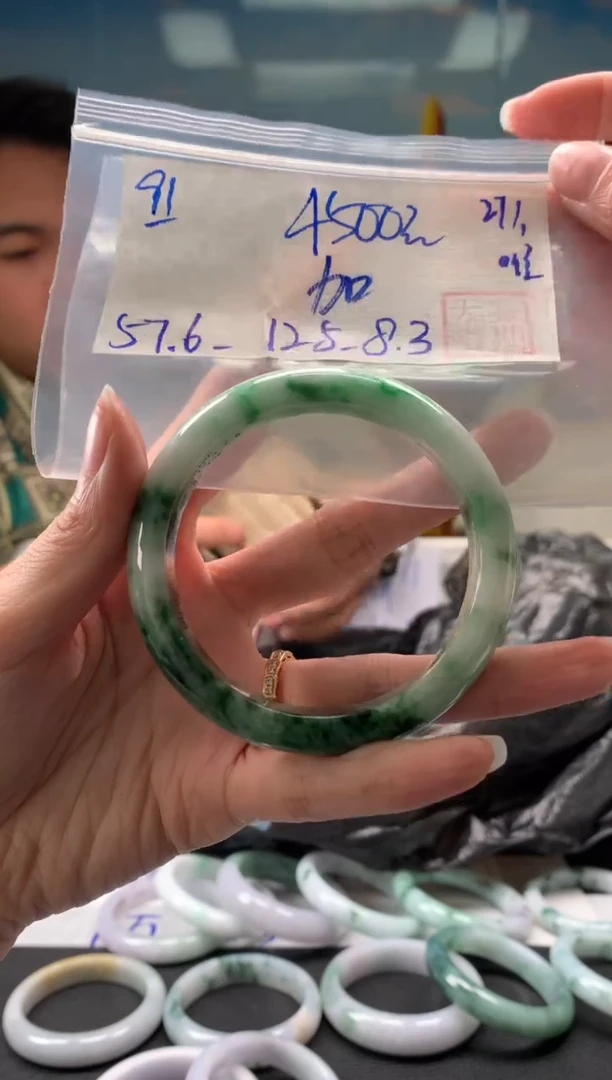 【闪购商品】翡翠手镯未镶嵌翡翠手镯 下单联系小耳机#91