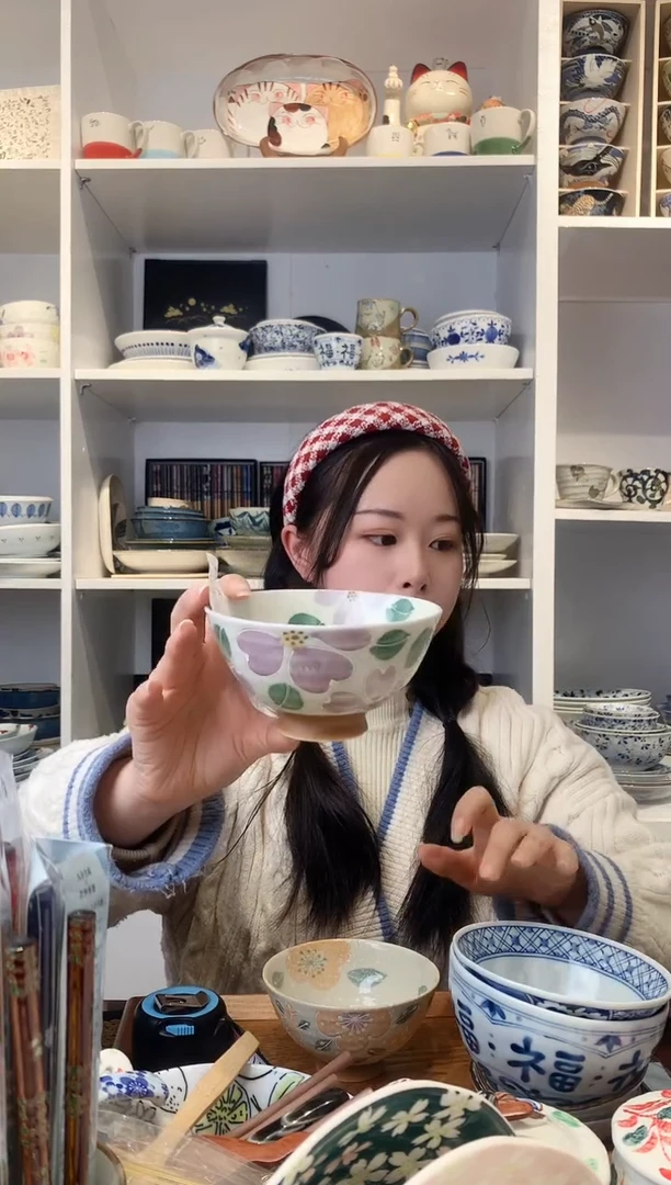 【闪购商品】钛合金微瑕花卉米饭碗不知道瑕疵在哪