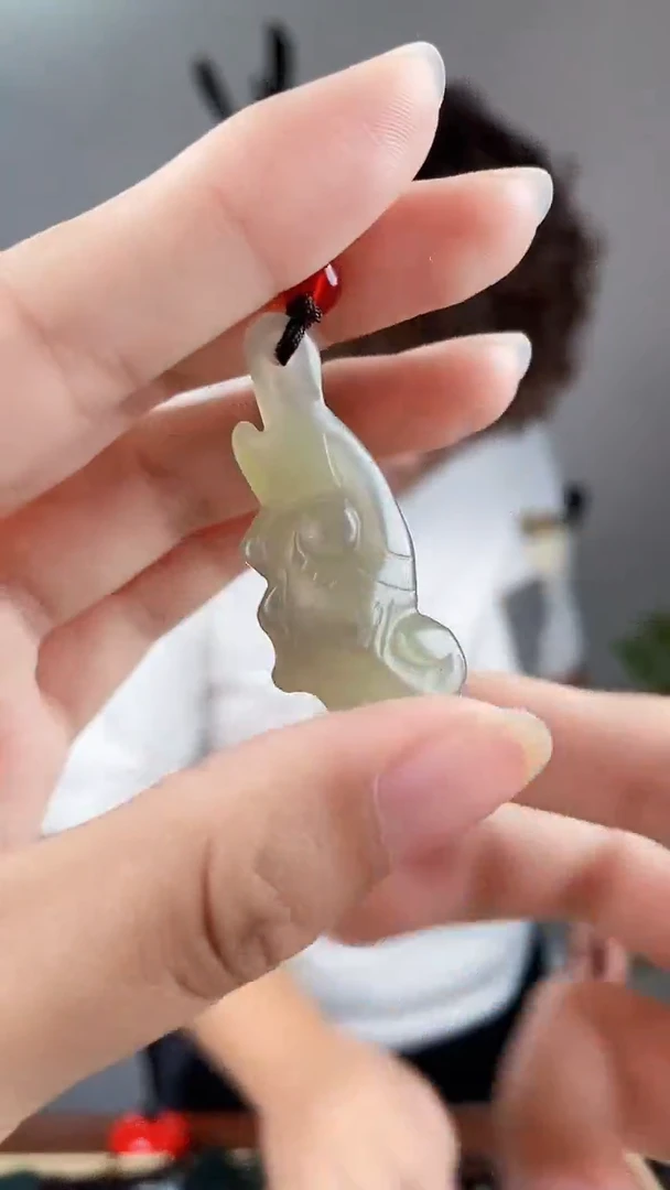 和田玉未镶嵌颈饰拍一发一，多样性发货