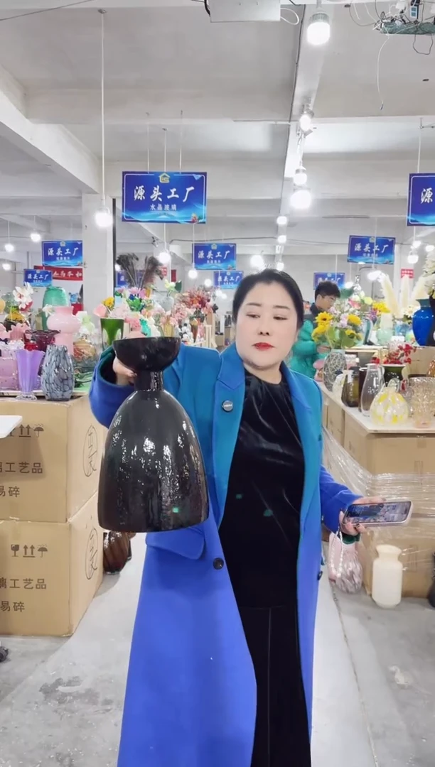 【闪购商品】玻璃唐总花瓶厂微瑕-NLQXA