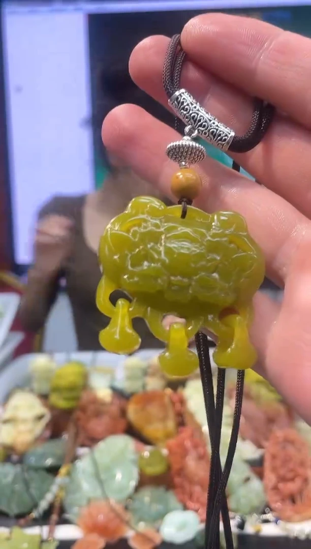 【闪购商品】岫玉吊坠未镶嵌·多样性发货*拍一发一