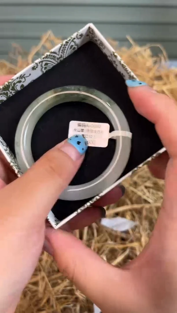 未镶嵌手镯石英质玉编号Ａ-0060