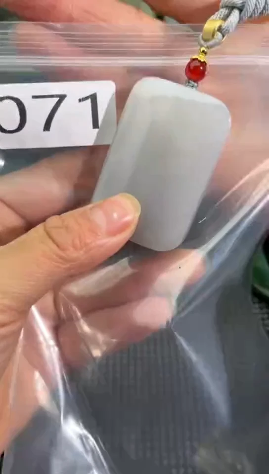 未镶嵌和田玉珠宝半成品牌子