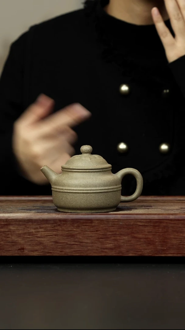 茶壶紫砂百年岩中泥 青色菱花德钟