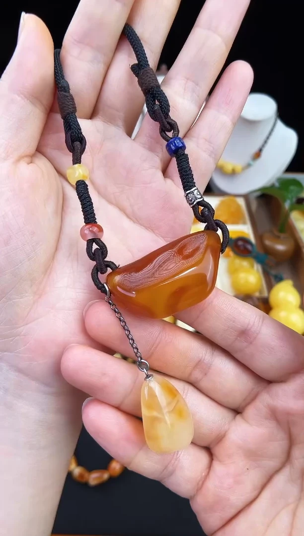 琥珀未镶嵌珠宝奇石柒月