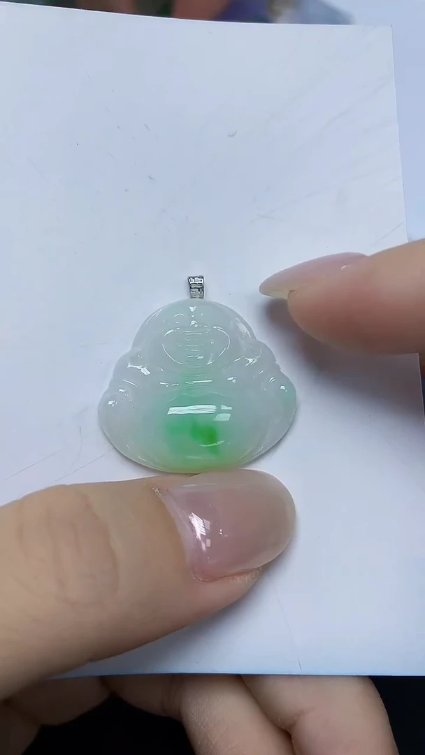 翡翠18K金镶嵌颈饰天然缅甸翡翠A货