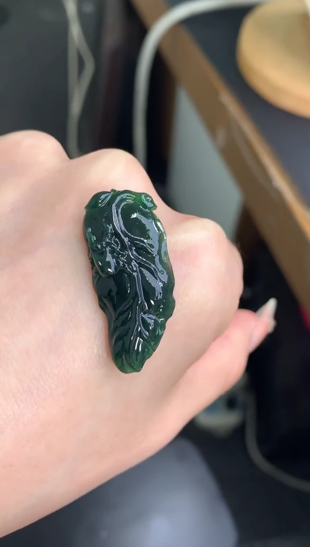 未镶嵌定制翡翠叶子