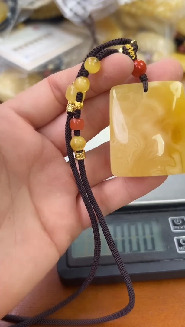 未镶嵌蜜蜡裸石蜜蜡吊坠