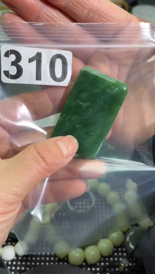 未镶嵌和田玉珠宝半成品牌子