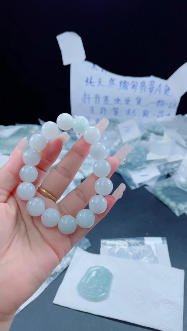 未镶嵌定制翡翠珠串14+