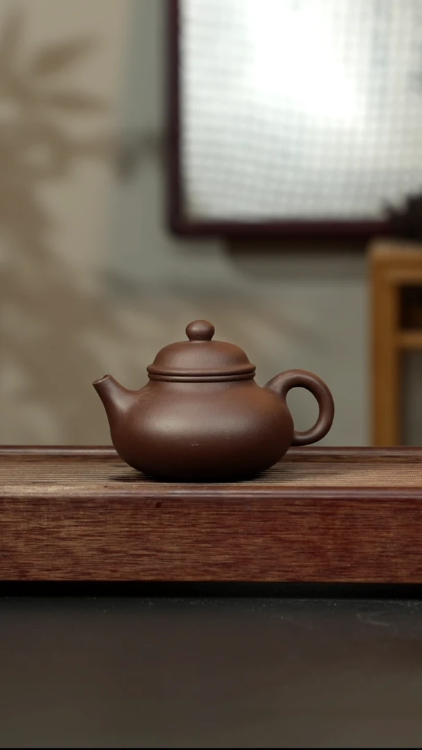 紫砂茶壶老紫泥容天