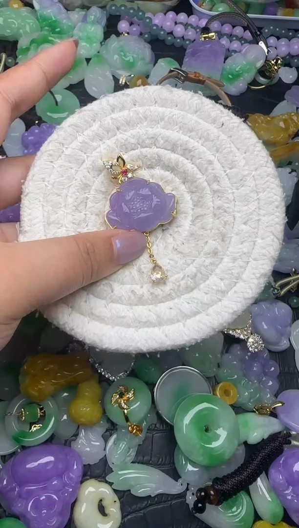 颈饰未镶嵌翡翠缅甸翡翠吊坠