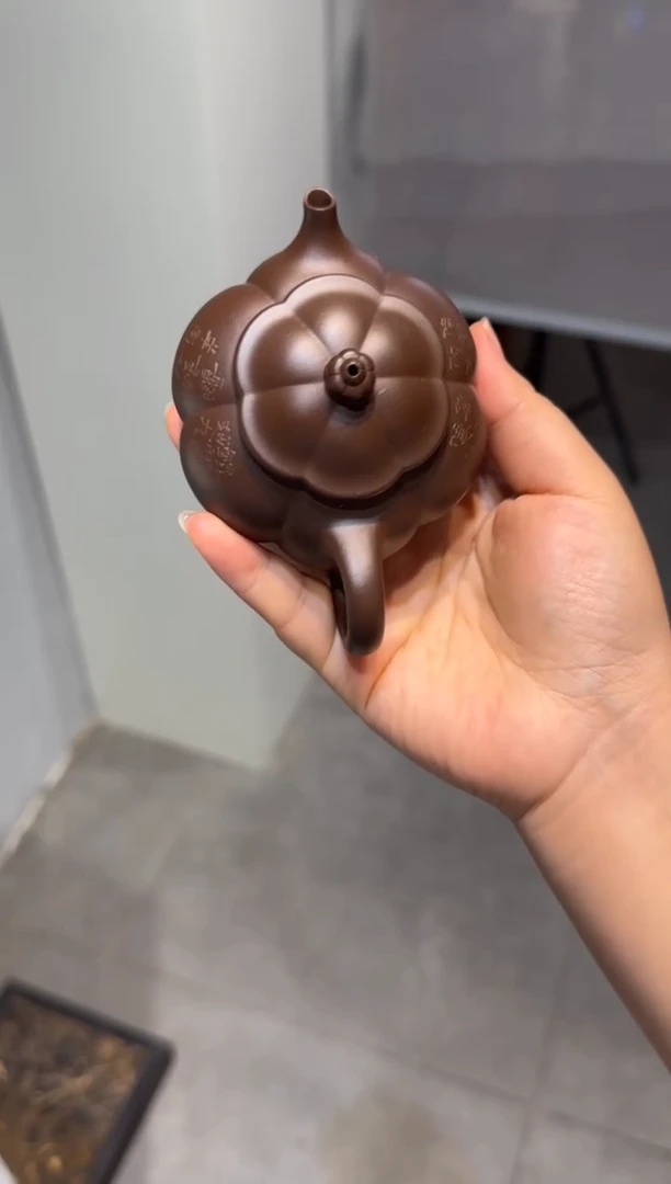 茶壶紫砂?***?大鱼海棠