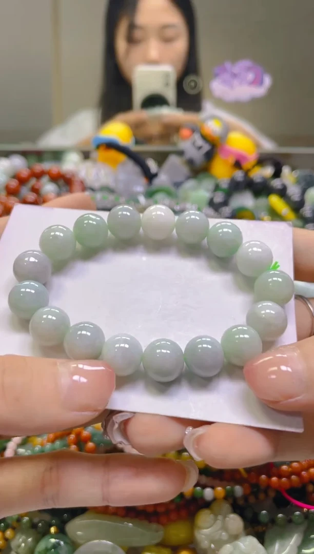 翡翠未镶嵌颈饰10MM/C/翡翠A货，一件也是批发价