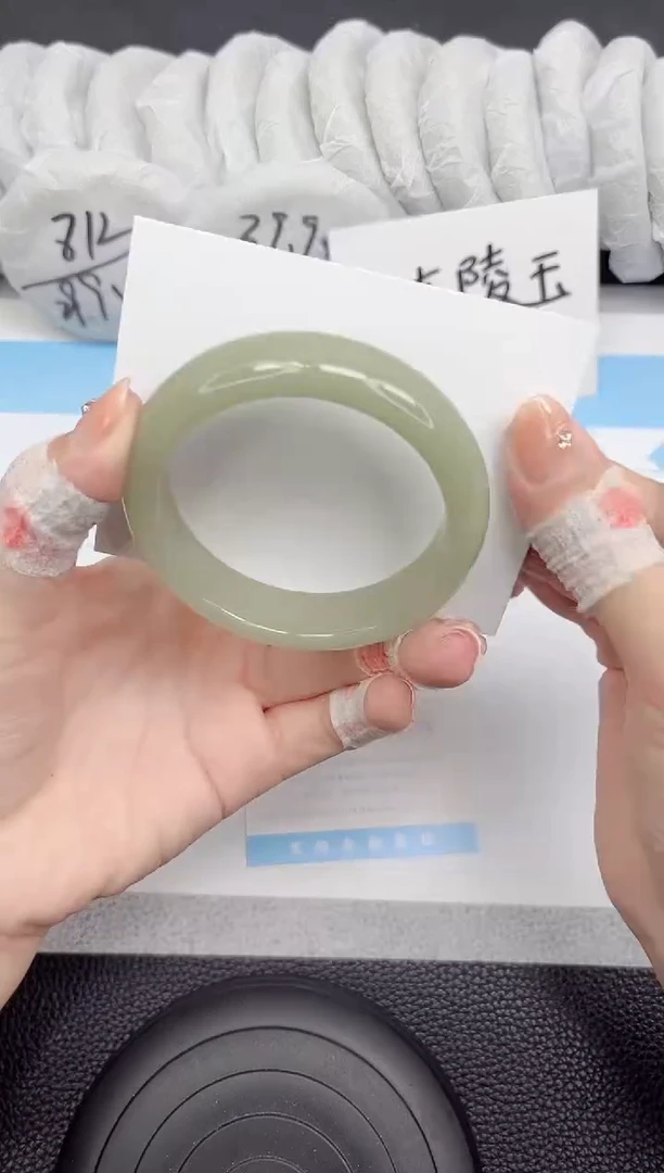 石英质玉手镯未镶嵌171-54.6