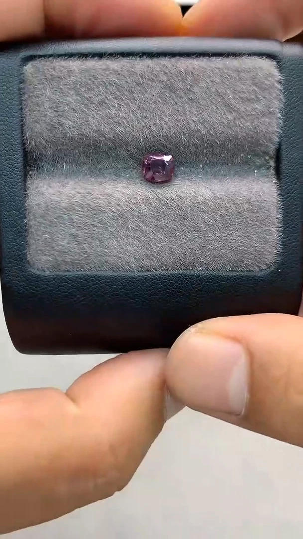 裸石未镶嵌尖晶石1.14克拉