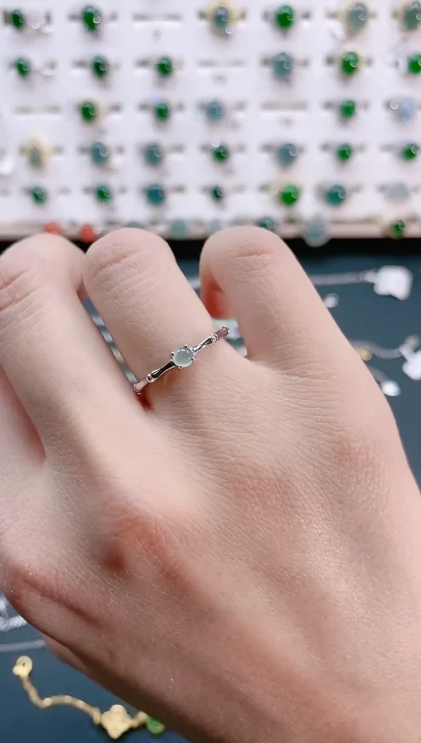 【闪购商品】翡翠戒指银S925镶嵌天然翡翠