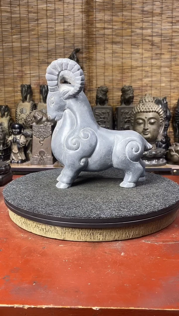 石材天然青石石雕领头羊