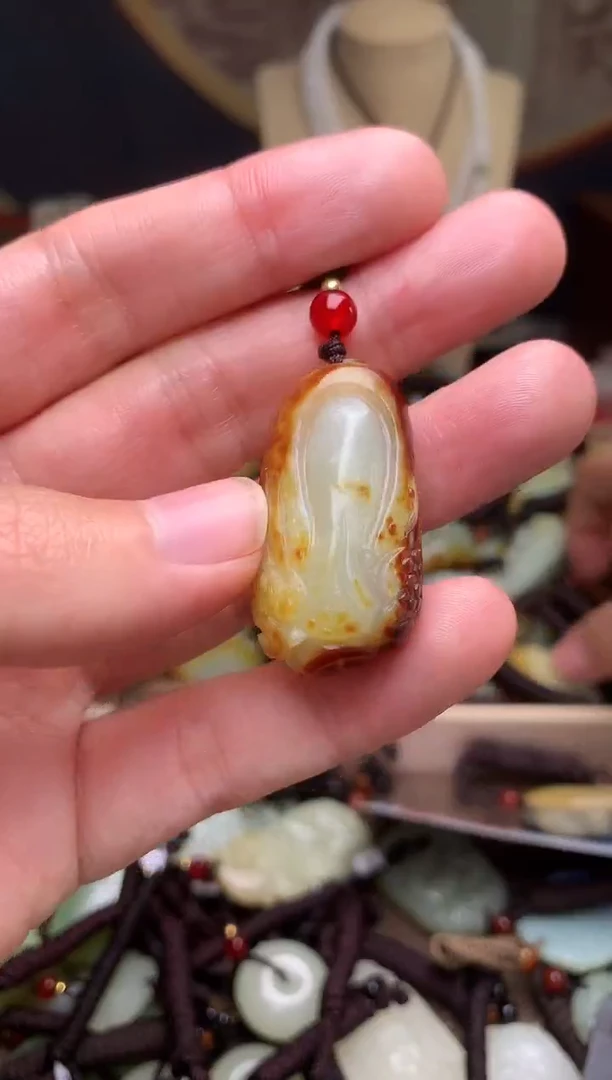 颈饰未镶嵌和田玉新疆料青海料清水和田玉吊坠