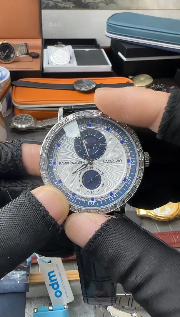 石英机芯锻造碳钢男士腕表