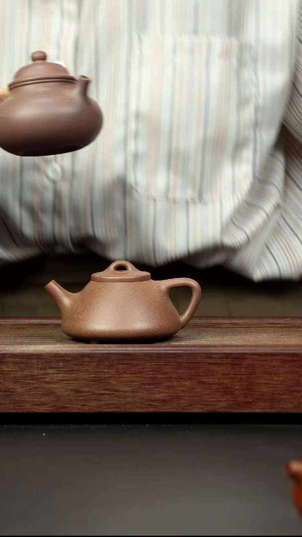 紫砂茶壶桃花泥小子冶石瓢黄色