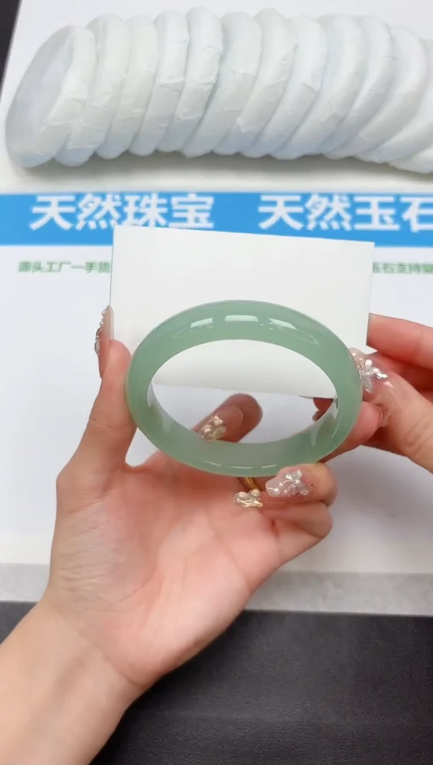 未镶嵌手镯石英质玉281-60.2