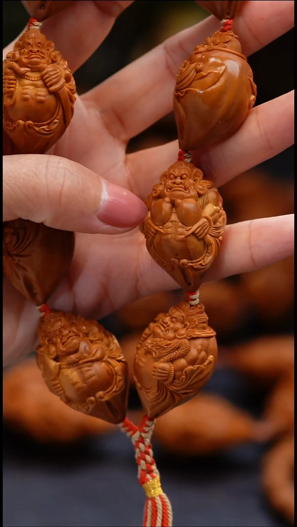 吊坠橄榄核朱*红橄榄核