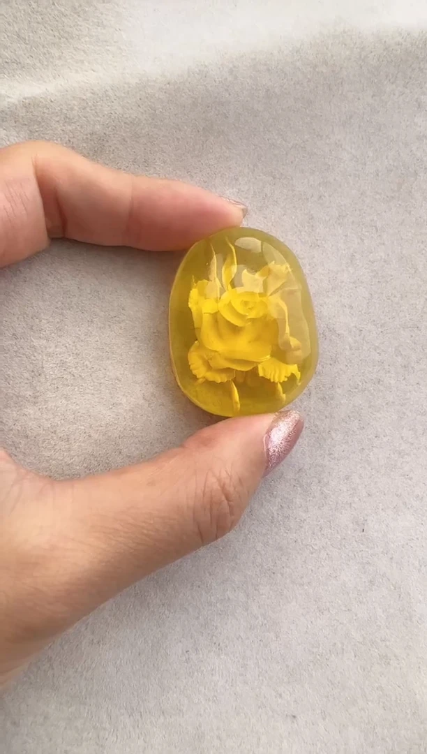 【闪购商品】琥珀裸石未镶嵌10120109-吊坠