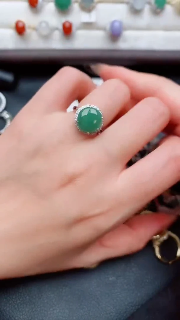 银S925镶嵌戒指翡翠....