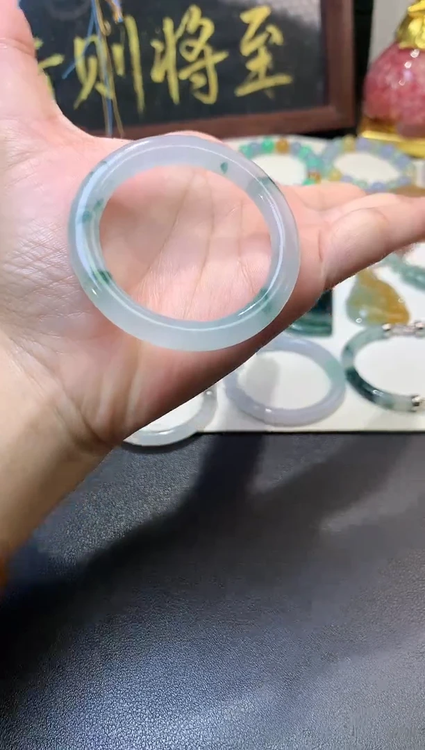 未镶嵌定制翡翠毛货