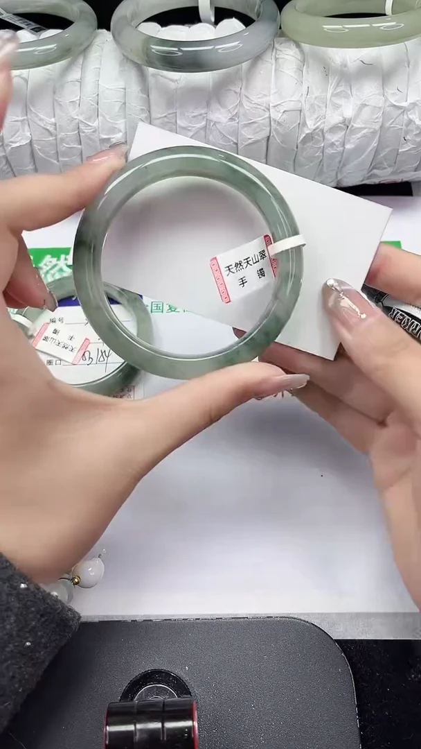 未镶嵌手镯石英质玉372-57/58