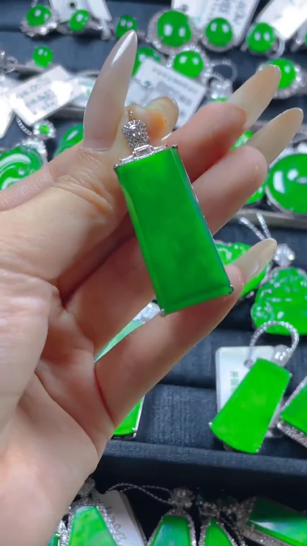 颈饰银S925镶嵌翡翠11