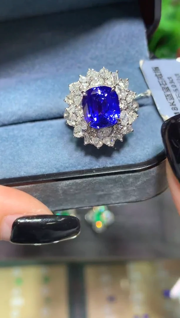 戒指蓝宝石18K金镶嵌5.03ct