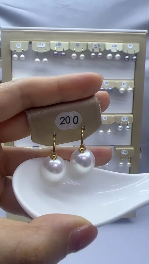 【闪购商品】淡水珍珠耳饰银S925镶嵌200