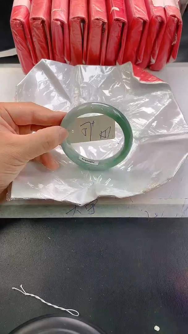 未镶嵌手镯翡翠151