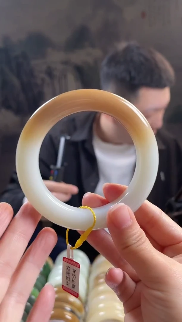 未镶嵌手镯和田玉62圈口仅一只