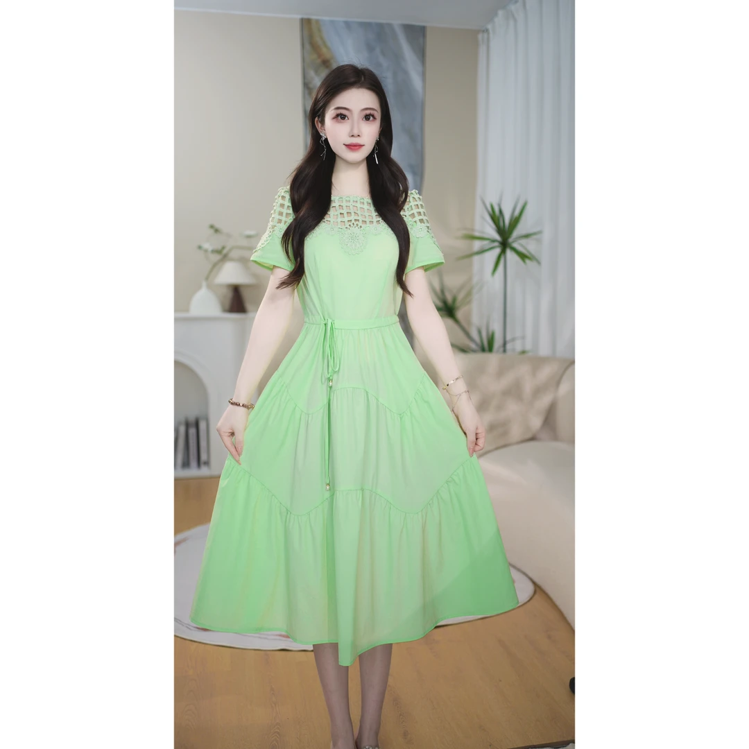 短袖连衣裙夏季女装老钱风休闲风中腰圆领松紧腰