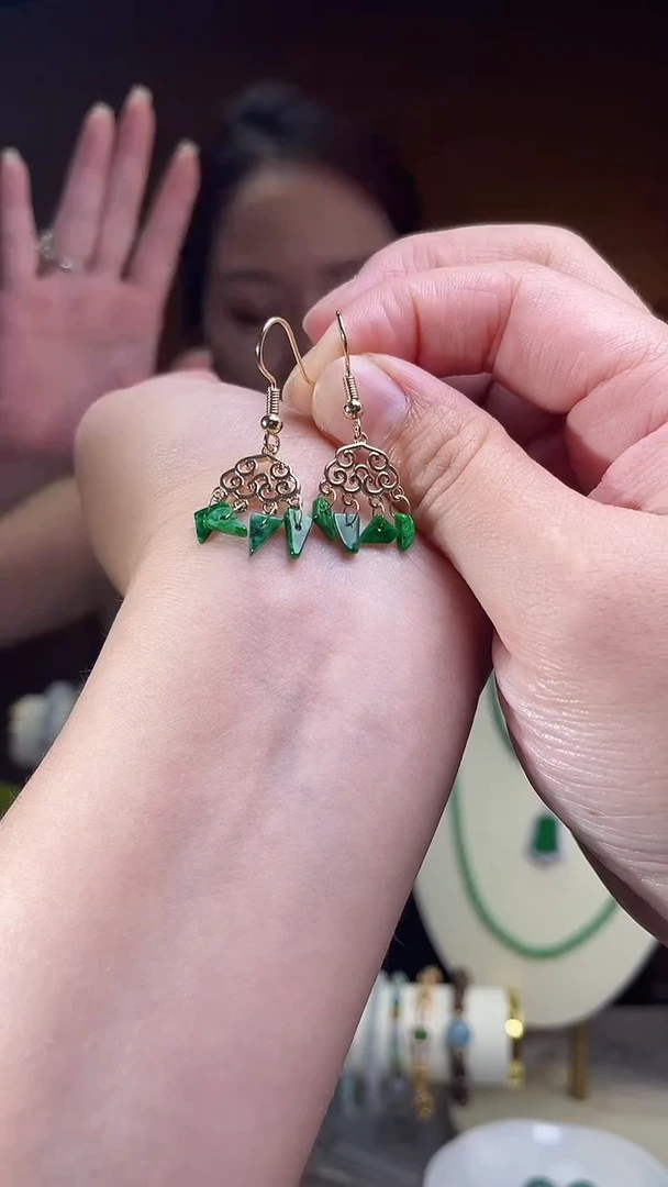 翡翠合金耳饰翡翠