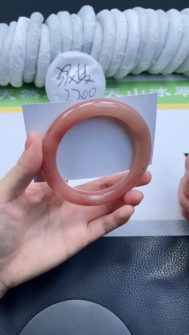 【闪购商品】石英质玉手镯未镶嵌A30-62+