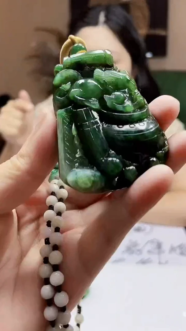 未镶嵌定制翡翠吊坠102