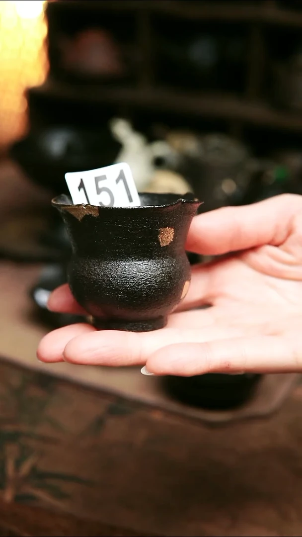 151号紫砂全手工黑金主人杯50ml