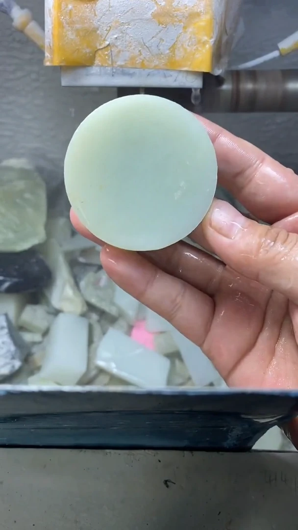 定制和田玉毛货抛光